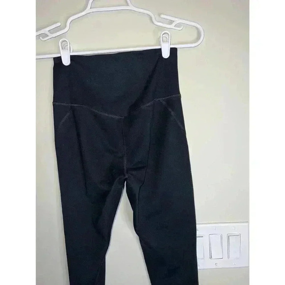 SOLD Girlfriend Collective leggings size small - Picture 2 of 8
